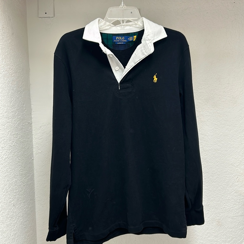 Men’s polo classic fit shirt size M